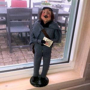 Byers’ Choice The Carolers Postman Mail Man Signed 1990